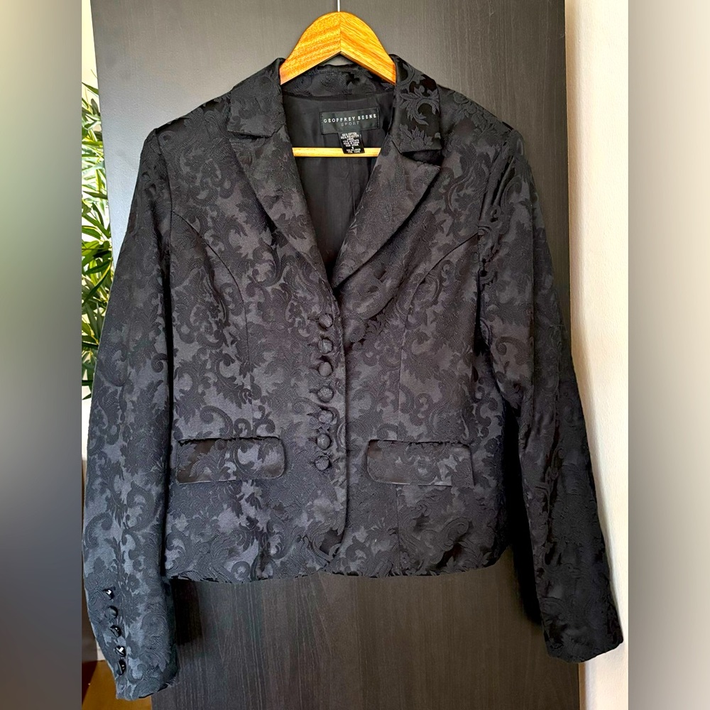 NWOT Geoffrey Beene black brocade button front blazer